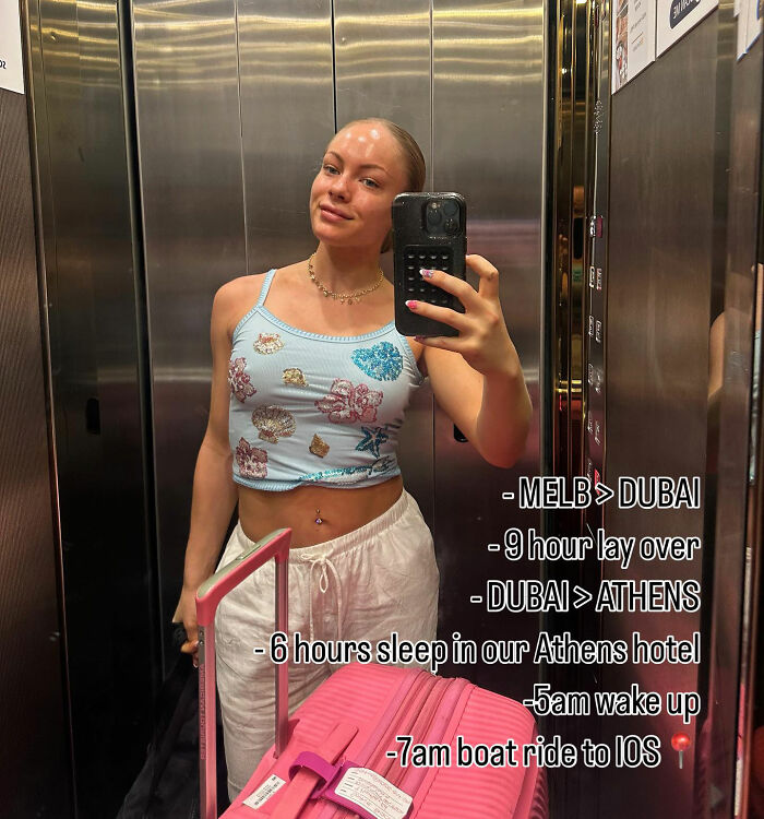 Estrela de reality show é solicitada a encobrir parte inesperada do corpo enquanto estiver no lounge de uma companhia aérea