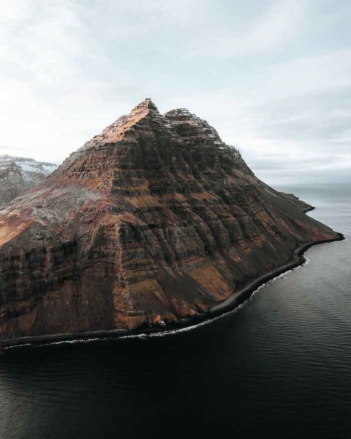 This Icelandic Photographer Shows The Country’s Most Otherworldly Sights In 89 Photos