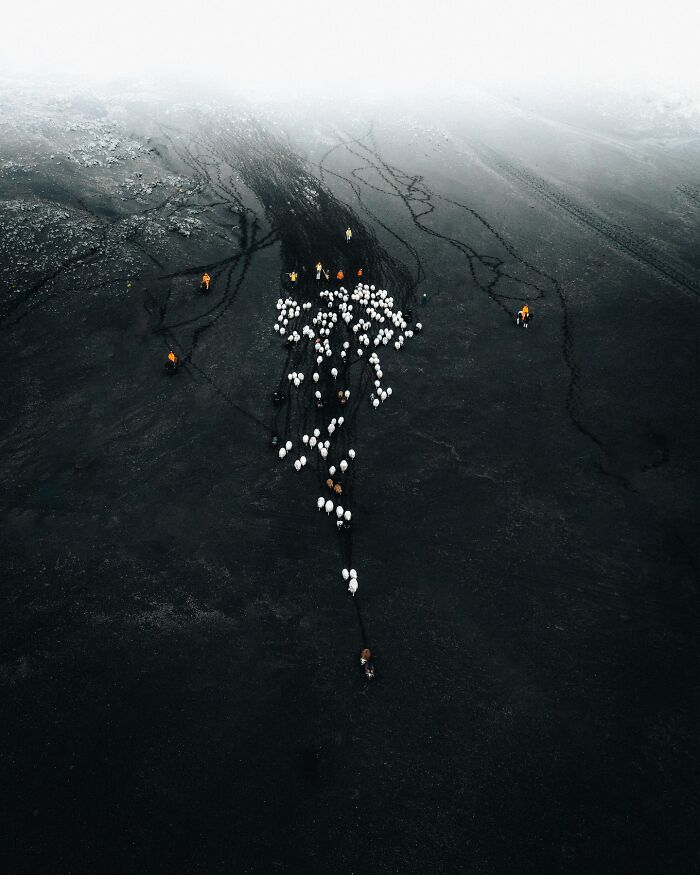 This Icelandic Photographer Shows The Country’s Most Otherworldly Sights In 89 Photos