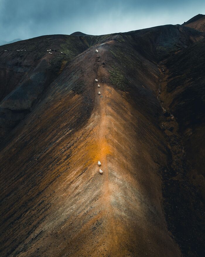 This Icelandic Photographer Shows The Country’s Most Otherworldly Sights In 89 Photos