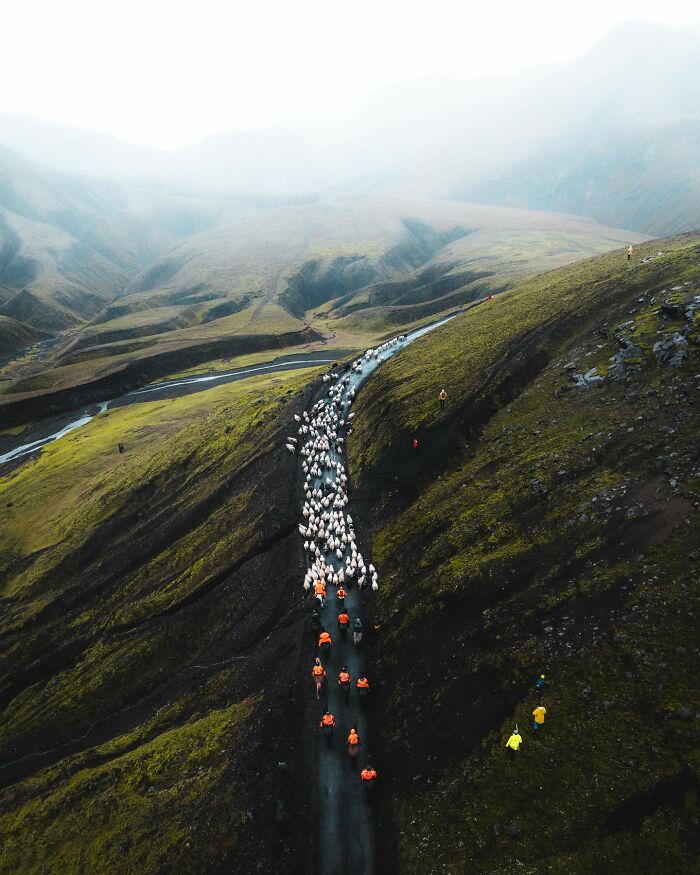 This Icelandic Photographer Shows The Country’s Most Otherworldly Sights In 89 Photos