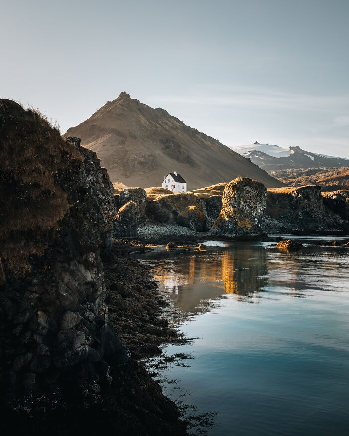 This Icelandic Photographer Shows The Country’s Most Otherworldly Sights In 89 Photos