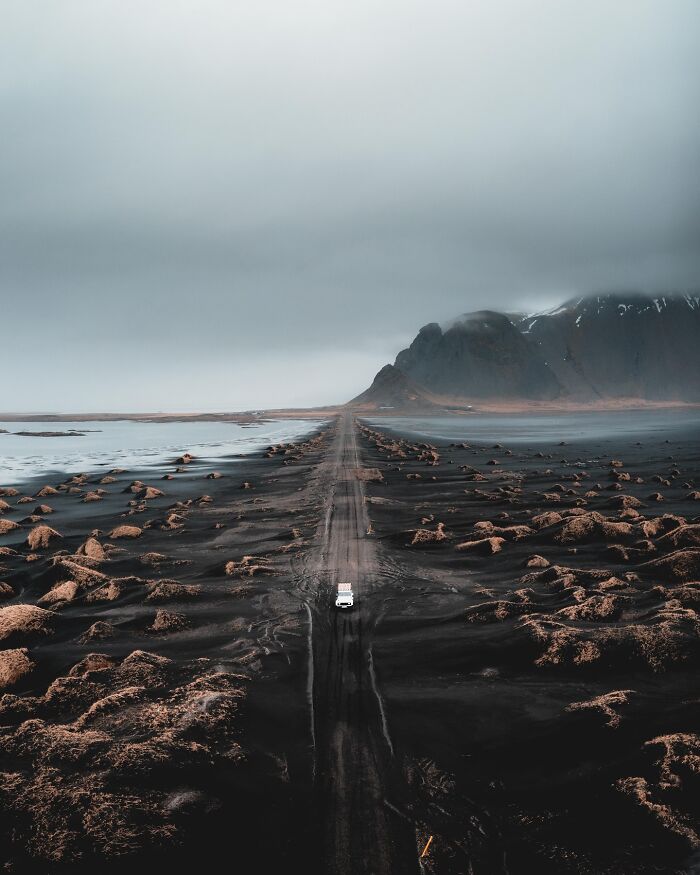 This Icelandic Photographer Shows The Country’s Most Otherworldly Sights In 89 Photos
