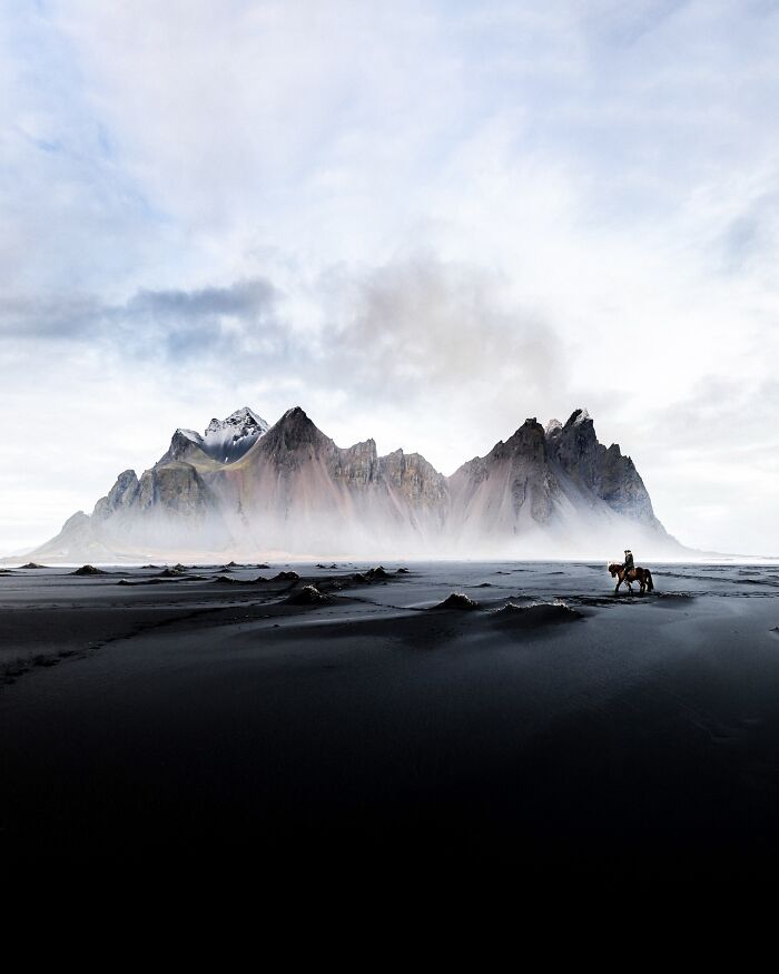This Icelandic Photographer Shows The Country’s Most Otherworldly Sights In 89 Photos