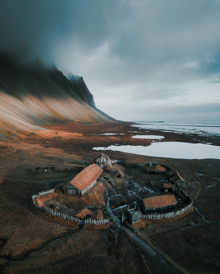 This Icelandic Photographer Shows The Country’s Most Otherworldly Sights In 89 Photos
