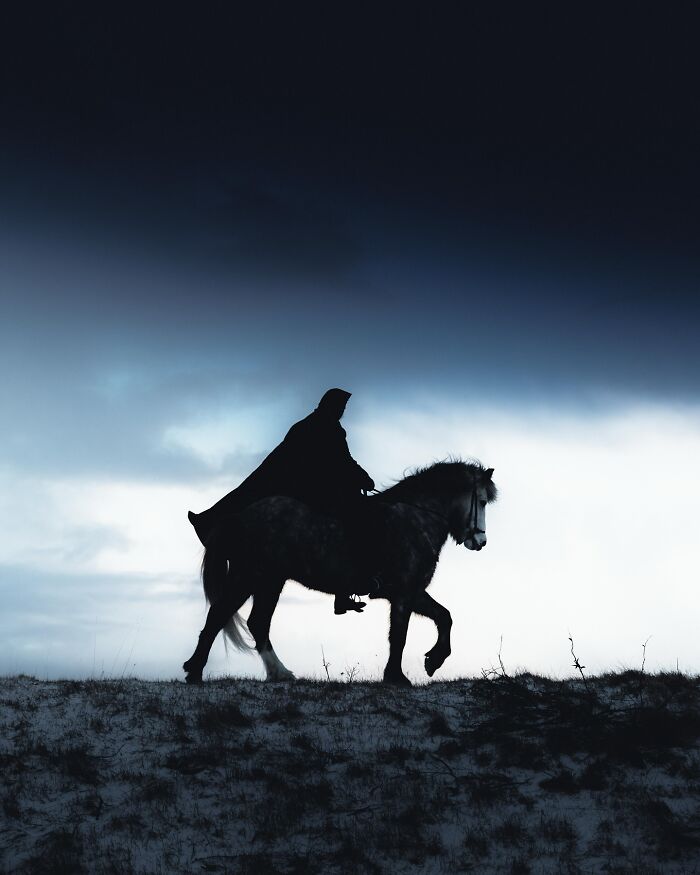 This Icelandic Photographer Shows The Country’s Most Otherworldly Sights In 89 Photos