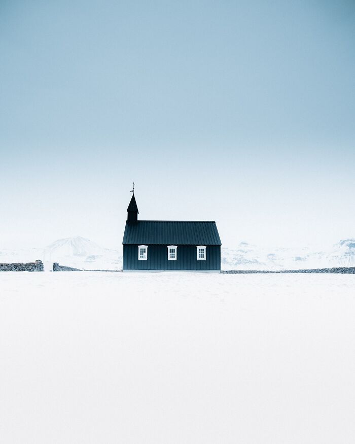 This Icelandic Photographer Shows The Country’s Most Otherworldly Sights In 89 Photos