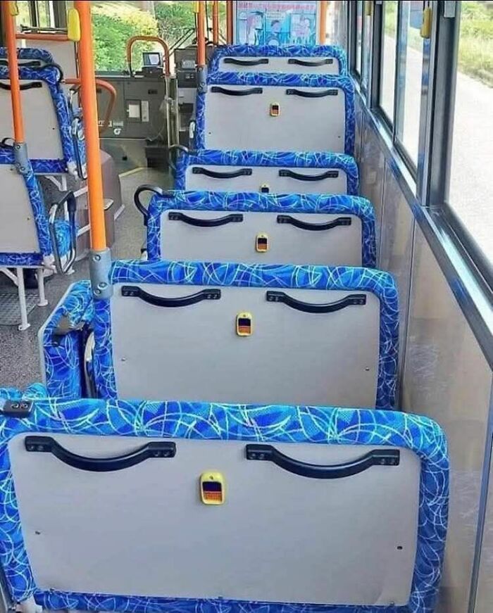 33 Times People Spotted Hidden Faces In Everyday Objects And Had To Share Them (New Pics)