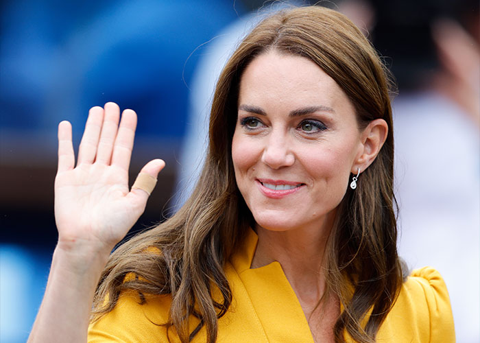 A mão enfaixada de Kate Middleton para as comemorações do centenário da falecida rainha Elizabeth gera especulações