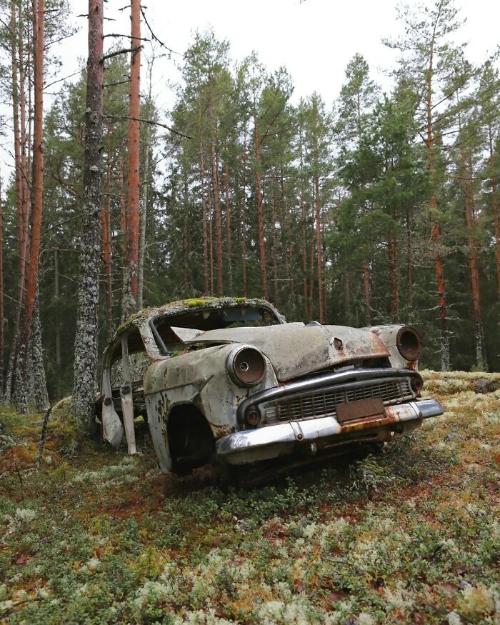 This Page Shared 55 Photos Of Creepy Places Lost To Time