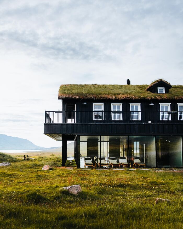 This Icelandic Photographer Shows The Country’s Most Otherworldly Sights In 89 Photos