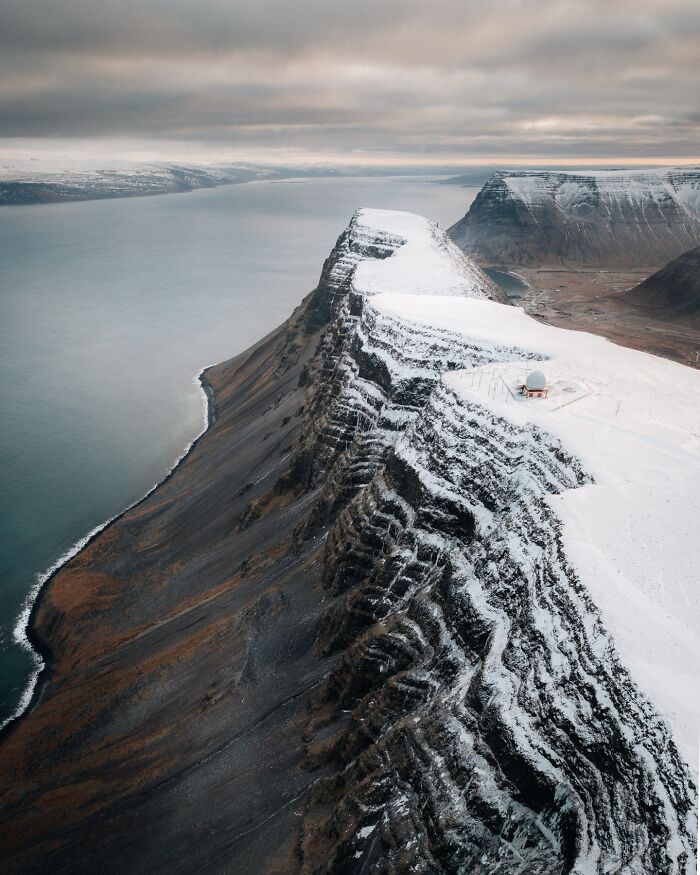 This Icelandic Photographer Shows The Country’s Most Otherworldly Sights In 89 Photos