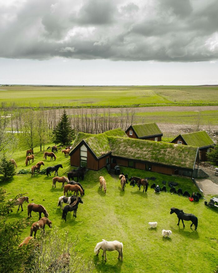 This Icelandic Photographer Shows The Country’s Most Otherworldly Sights In 89 Photos