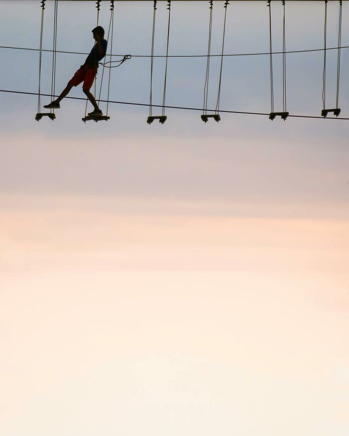 This Photographer Turns Buildings, Windows, And Empty Space Into 55 Mesmerizing Minimalist Scenes