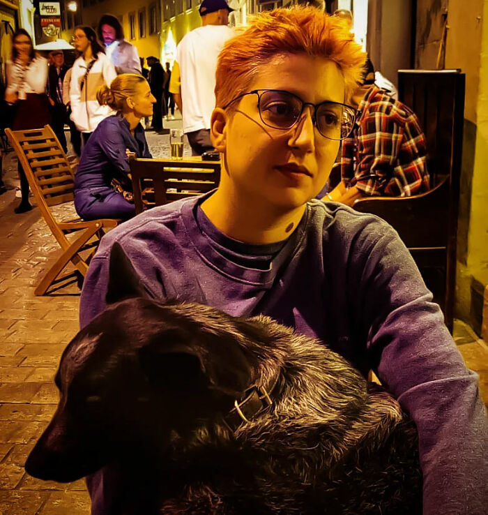 Internautas atacam brutalmente uma mulher por fugir dos EUA para escapar do pagamento do empréstimo estudantil