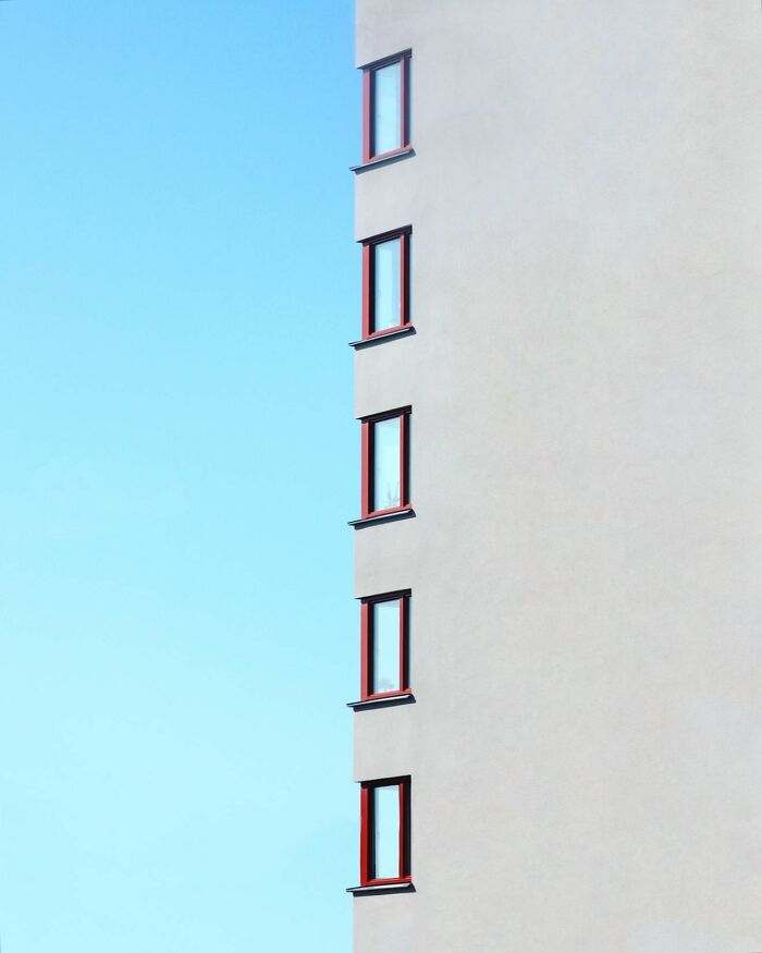 This Photographer Turns Buildings, Windows, And Empty Space Into 55 Mesmerizing Minimalist Scenes