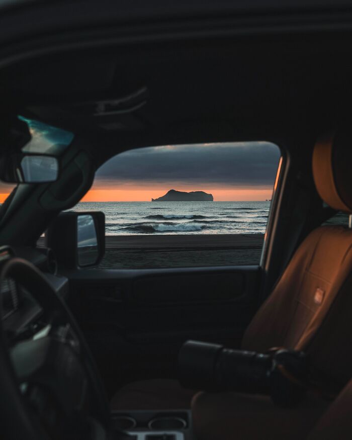 This Icelandic Photographer Shows The Country’s Most Otherworldly Sights In 89 Photos