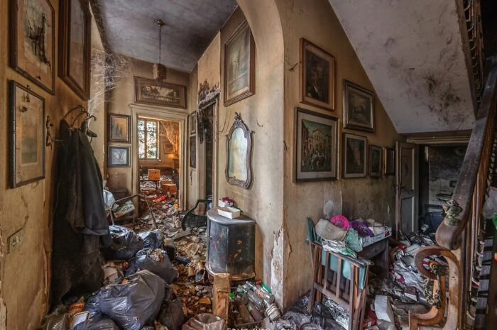 This Page Shared 55 Photos Of Creepy Places Lost To Time