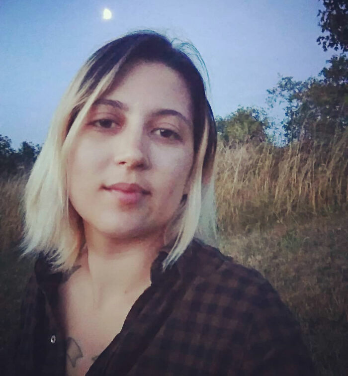 Internautas atacam brutalmente uma mulher por fugir dos EUA para escapar do pagamento do empréstimo estudantil