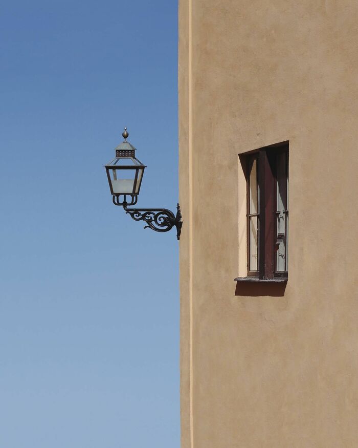 This Photographer Turns Buildings, Windows, And Empty Space Into 55 Mesmerizing Minimalist Scenes