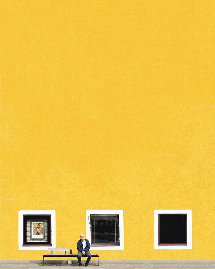 This Photographer Turns Buildings, Windows, And Empty Space Into 55 Mesmerizing Minimalist Scenes