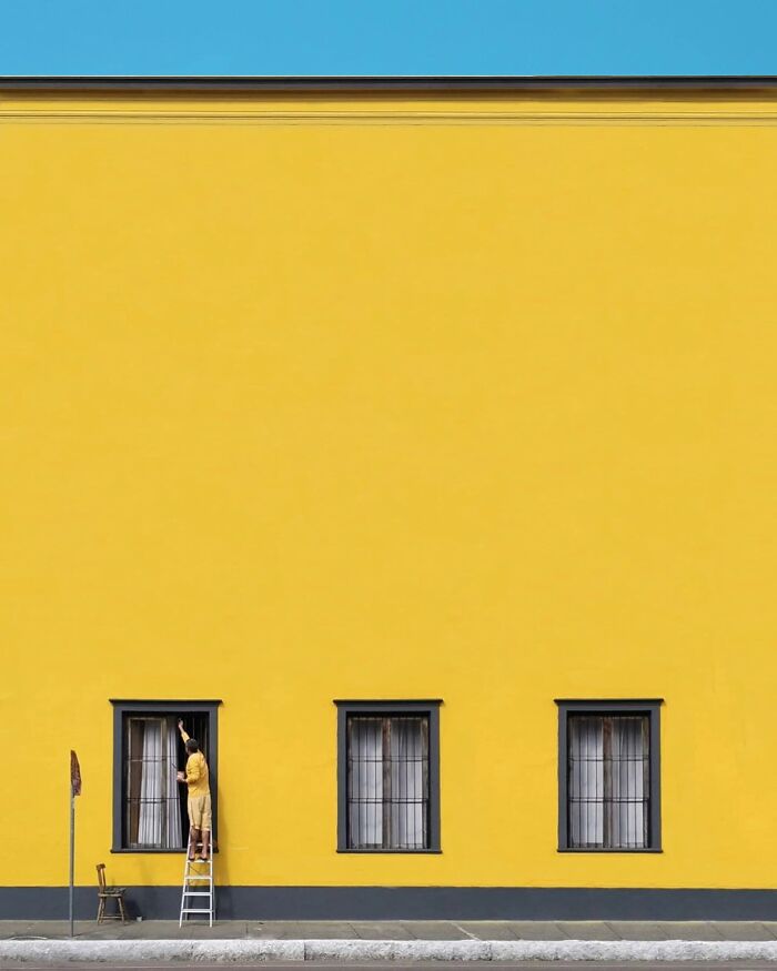 This Photographer Turns Buildings, Windows, And Empty Space Into 55 Mesmerizing Minimalist Scenes