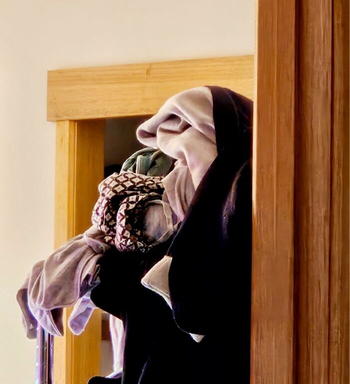 33 Times People Spotted Hidden Faces In Everyday Objects And Had To Share Them (New Pics)