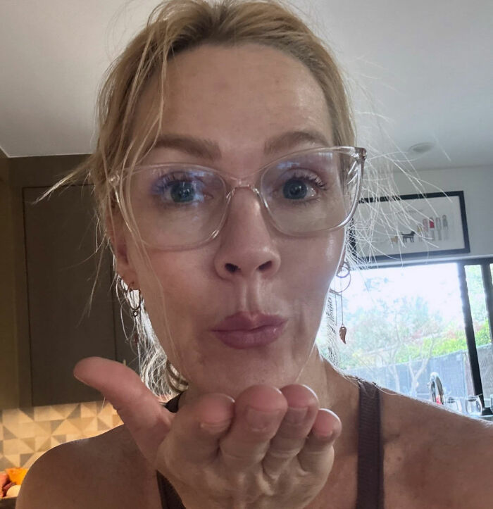 '90210' Star Jennie Garth Makes Bombshell Confession About Her Intimate Relationship With Co-Star Luke Perry '90210' Star Jennie Garth Makes Bombshell Confession About Her Intimate Relationship With Co-Star Luke Perry