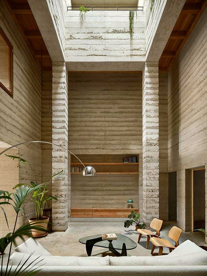 I Love The Central Space Of The 1736 House In Barcelona, By H Arquitectes. (2023)