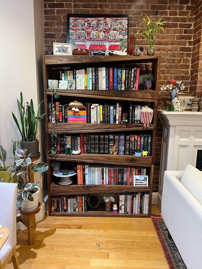 I Made A New Bookshelf, Designed By My Fiancée And Myself!