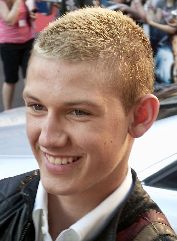 English Actor Alex Pettyfer, 36