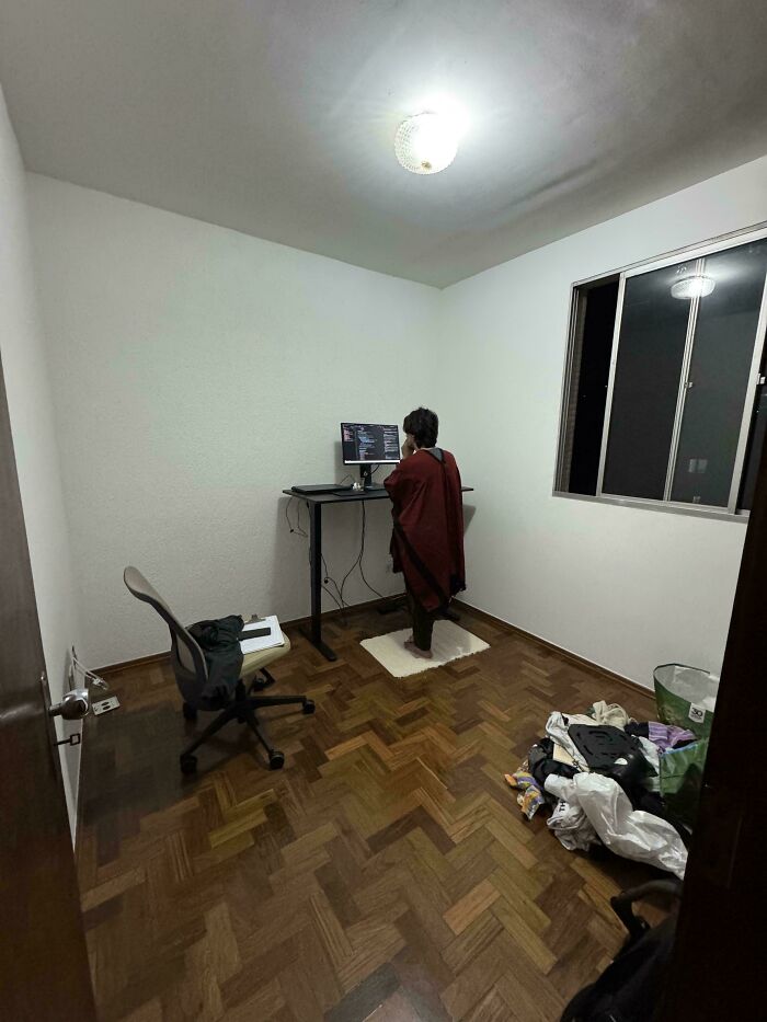 My Boyfriend’s Place (29m)