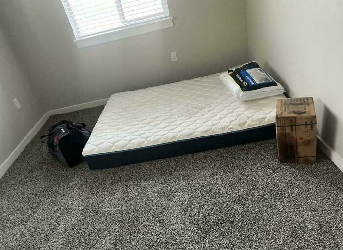 She's Coming Over In 20 Minutes