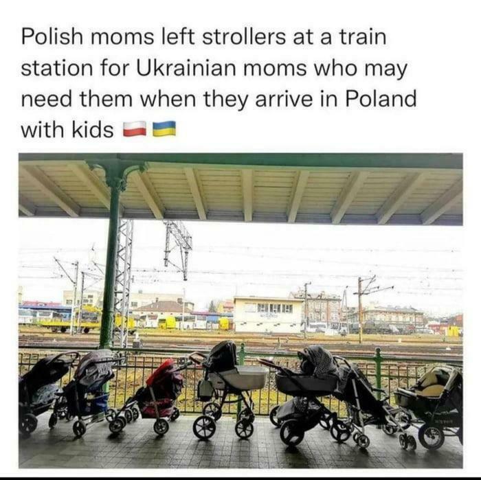 Strollers left at a train station by Polish moms for Ukrainian moms, showcasing heartwarming positivity and kindness.