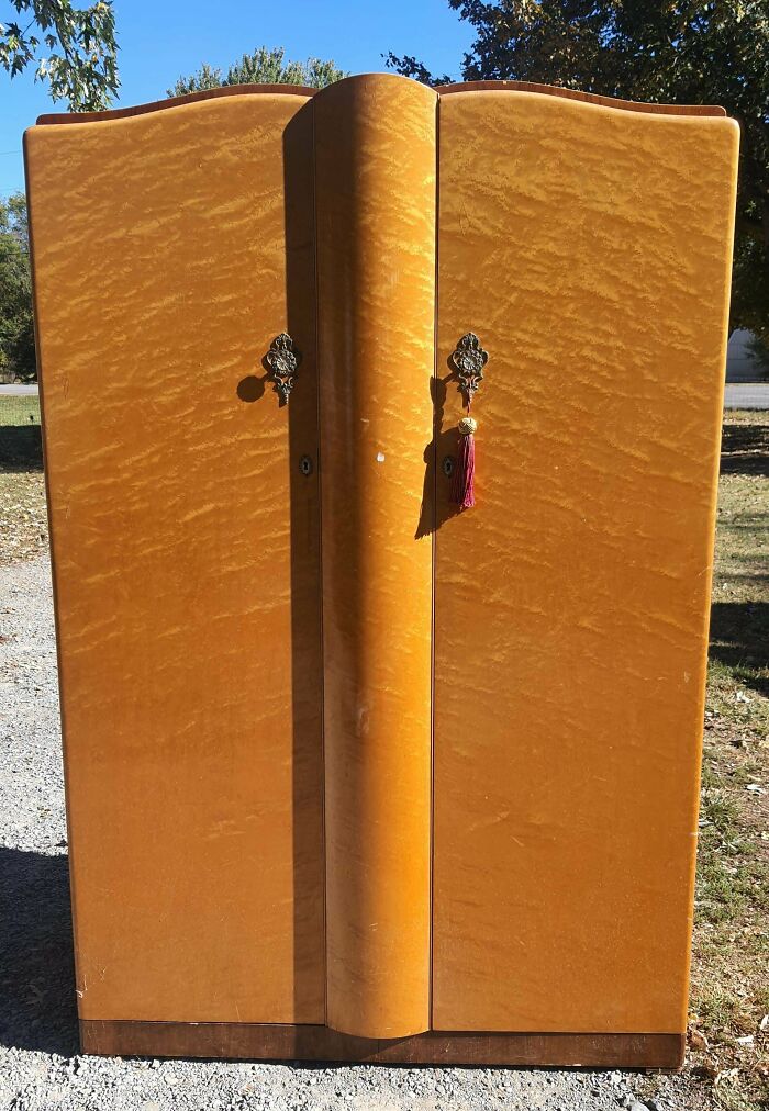 Majority Furniture Company Wardrobe?