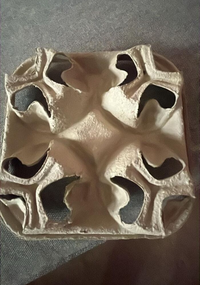 33 Times People Spotted Hidden Faces In Everyday Objects And Had To Share Them (New Pics)