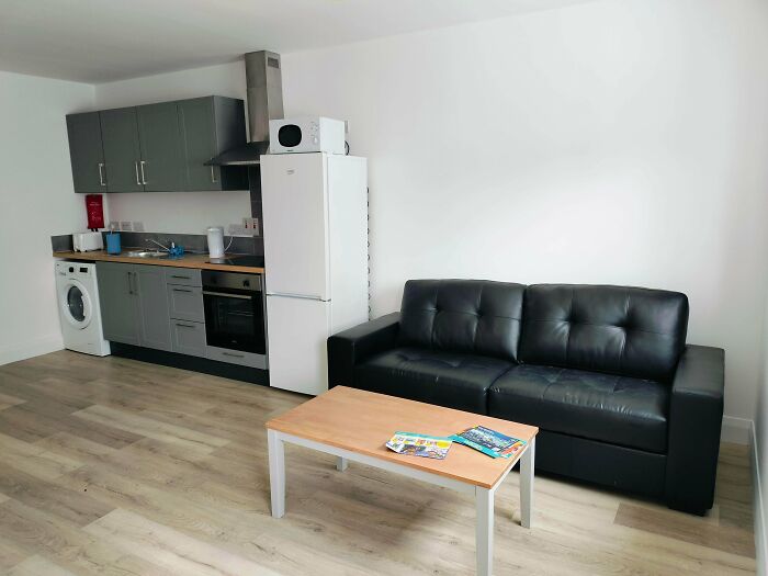 Sadly I Don't Have A Single Creative Bone In My Body (New Apt)