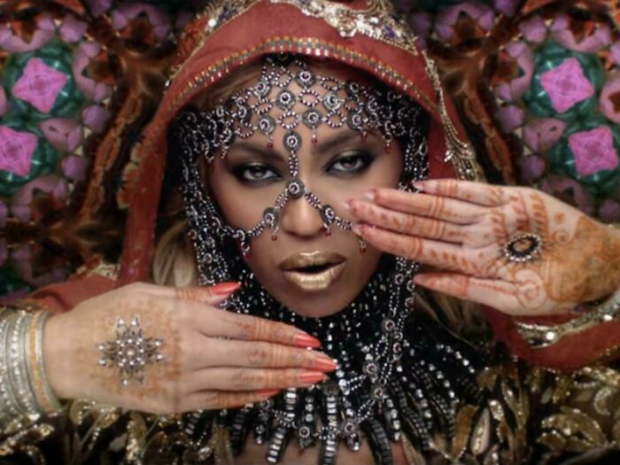 You Wanna Talk Cultural Appropriation? Beyonce In Hymn For The Weekend
