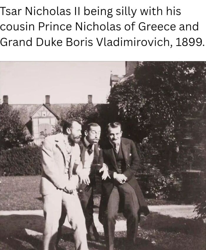 These Fascinating Historical Photos Offer A Rare Glimpse Into The Past (31 Pics)