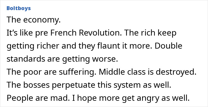 Text post discussing U.S. economic inequality and social unrest reflecting dystopian conditions.
