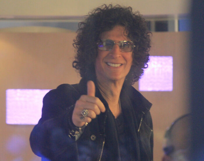 Processo de rescisão injusta revela regras bizarras de Howard Stern para funcionários Processo de rescisão injusta revela regras bizarras de Howard Stern para funcionários