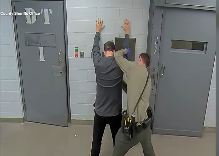 As cartas de Joseph Duggar para sua família após a prisão por alegações perturbadoras foram expostas