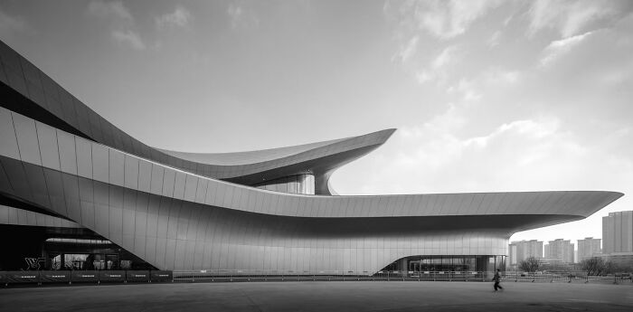 “Flowing Horizon” By Witsawarut Kekina