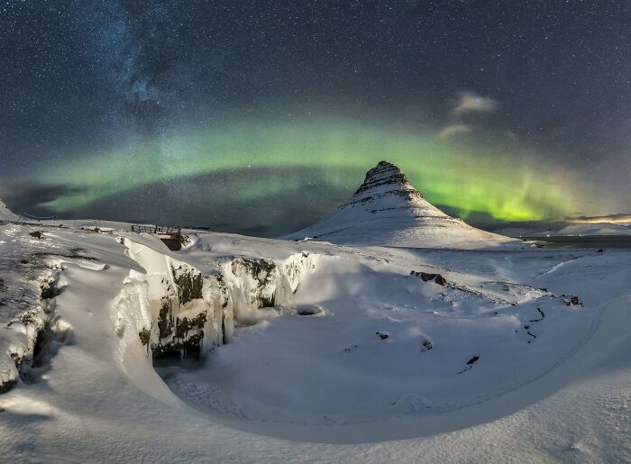 Night World, Finalist: Aurora And Milky Way By Markus Van Hauten