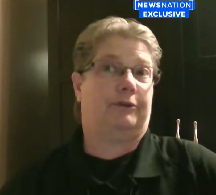 Depois que a menina desaparecida é encontrada viva após 32 anos, o investigador foi embora 