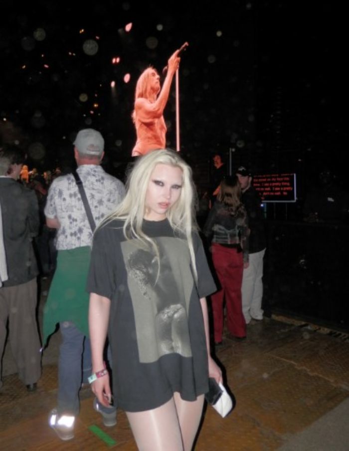 Coachella Performer Forced To Run Off Stage After Suffering Embarrassing Wardrobe Malfunction