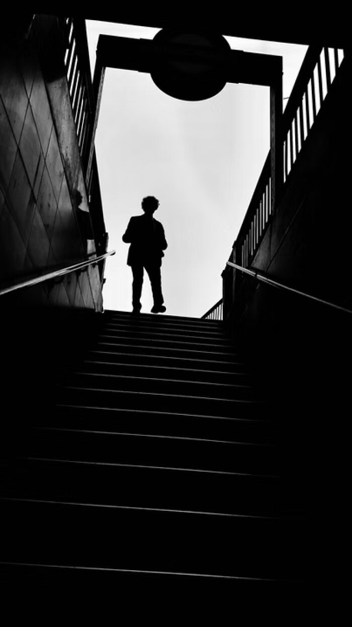 “Indo para o subsolo”, de Brigitte Burckhardt