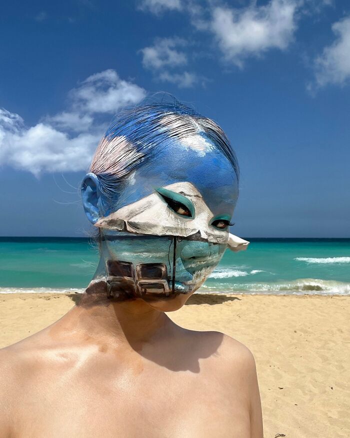 Korean Artist Goes Viral For Transforming Herself Into Mind-Bending Optical Illusions Without Any Photoshop (31 New Pics)