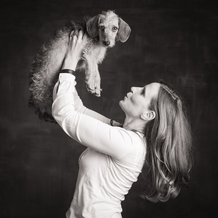 These Studio Portraits Capture The Deep, Silent Bond Between Dogs And Their Humans (30 Pics)