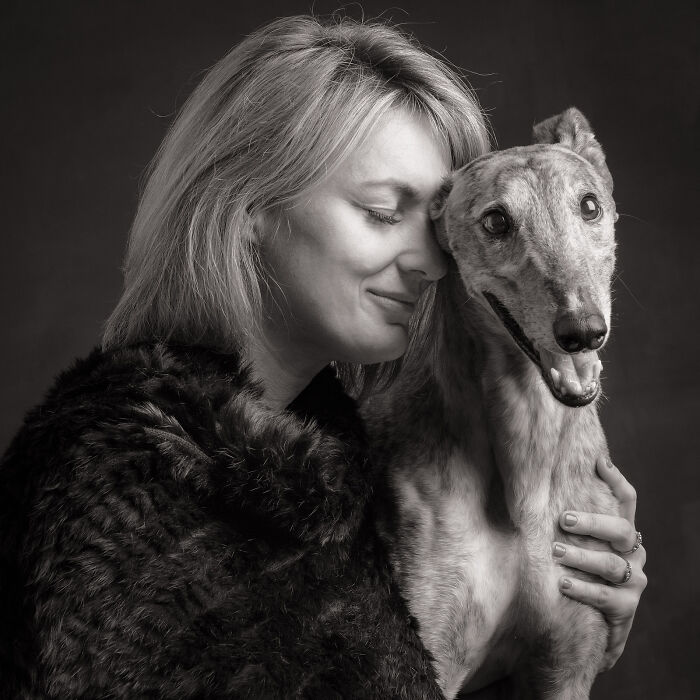 These Studio Portraits Capture The Deep, Silent Bond Between Dogs And Their Humans (30 Pics)